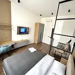 Romantic Apartments - In The Center Of Lviv , 2 Min To Opera * Leopoli