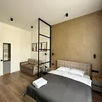 Διαμέρισμα Romantic Apartments - In The Center Of Lviv , 2 Min To Opera *