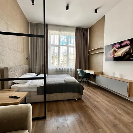 Romantic - In The Center Of , King-size Bed Apartment Lemberg