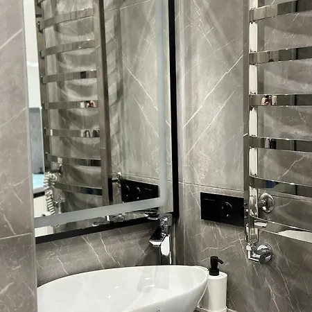 Romantic - In The Center Of , King-size Bed Lemberg