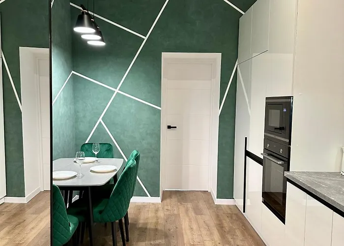 Apartamento Romantic - In The Center Of , King-size Bed