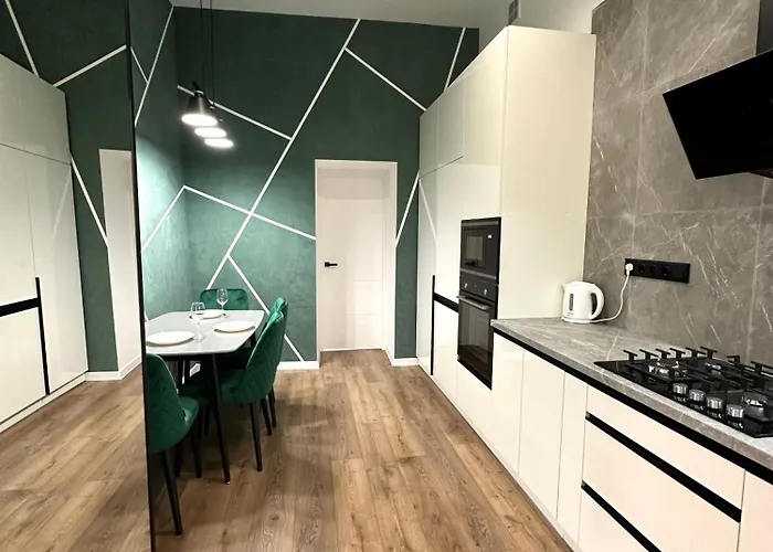 Apartman Romantic Apartments - In The Center Of Lviv , 2 Min To Opera *