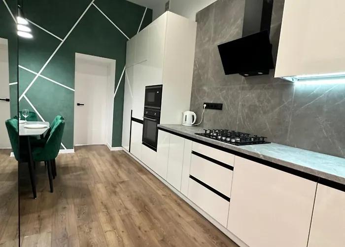 公寓 Romantic Apartments - In The Center Of Lviv , 2 Min To Opera